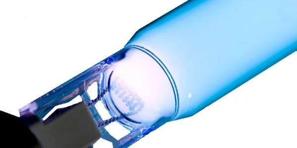 UV光源對(duì)固化性能有何影響？